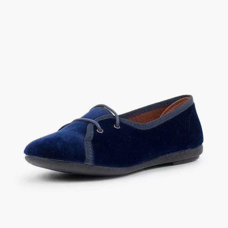 Clearance Girls Velvet Court-Style Bluchers Girls Brogues And Bluchers